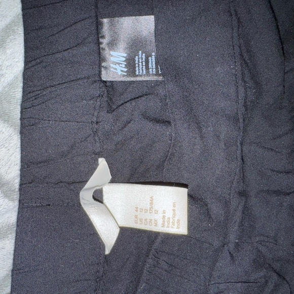 H&m black size 12 linen pant - Picture 2 of 2